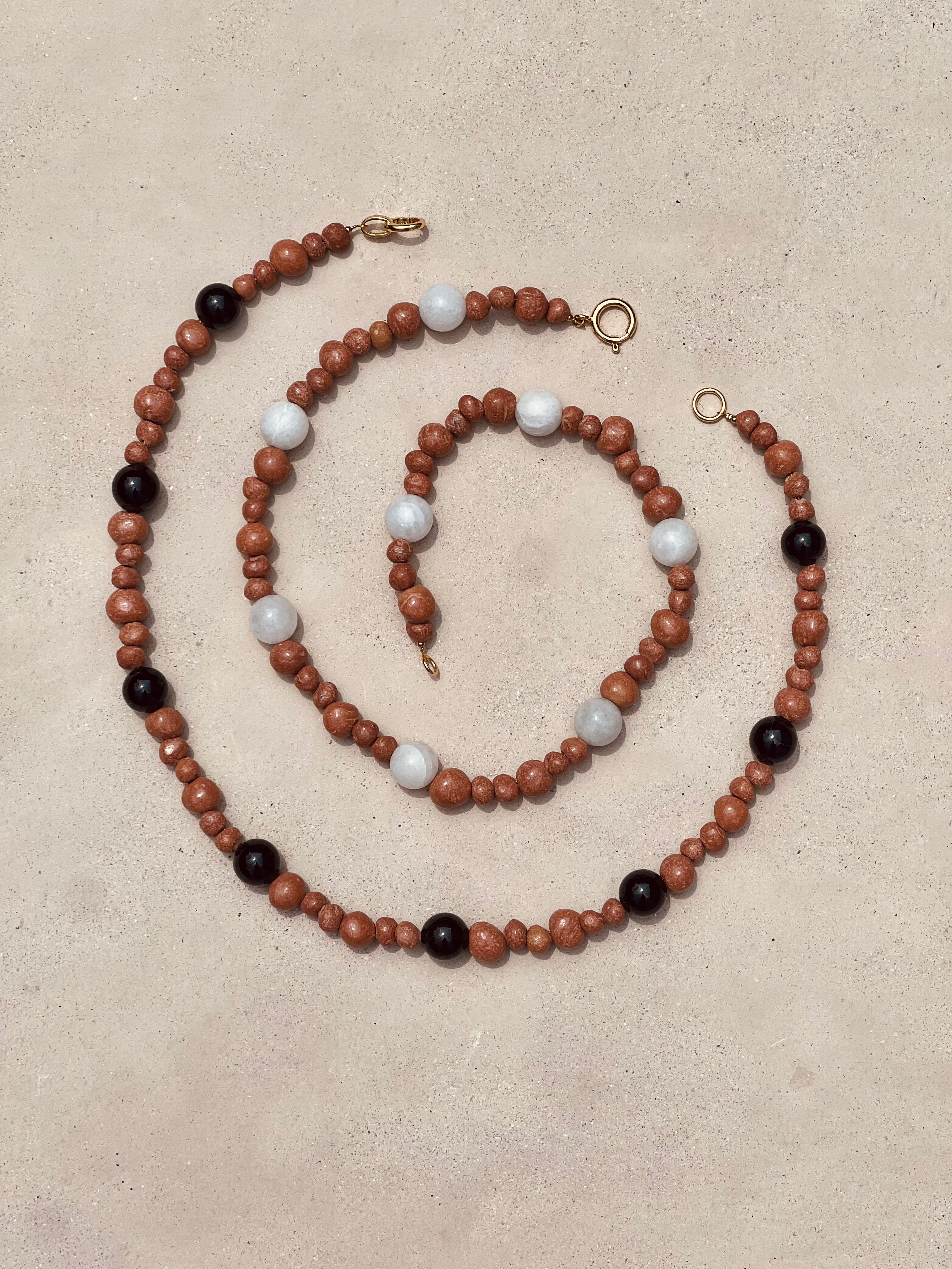 Collar La Tierra