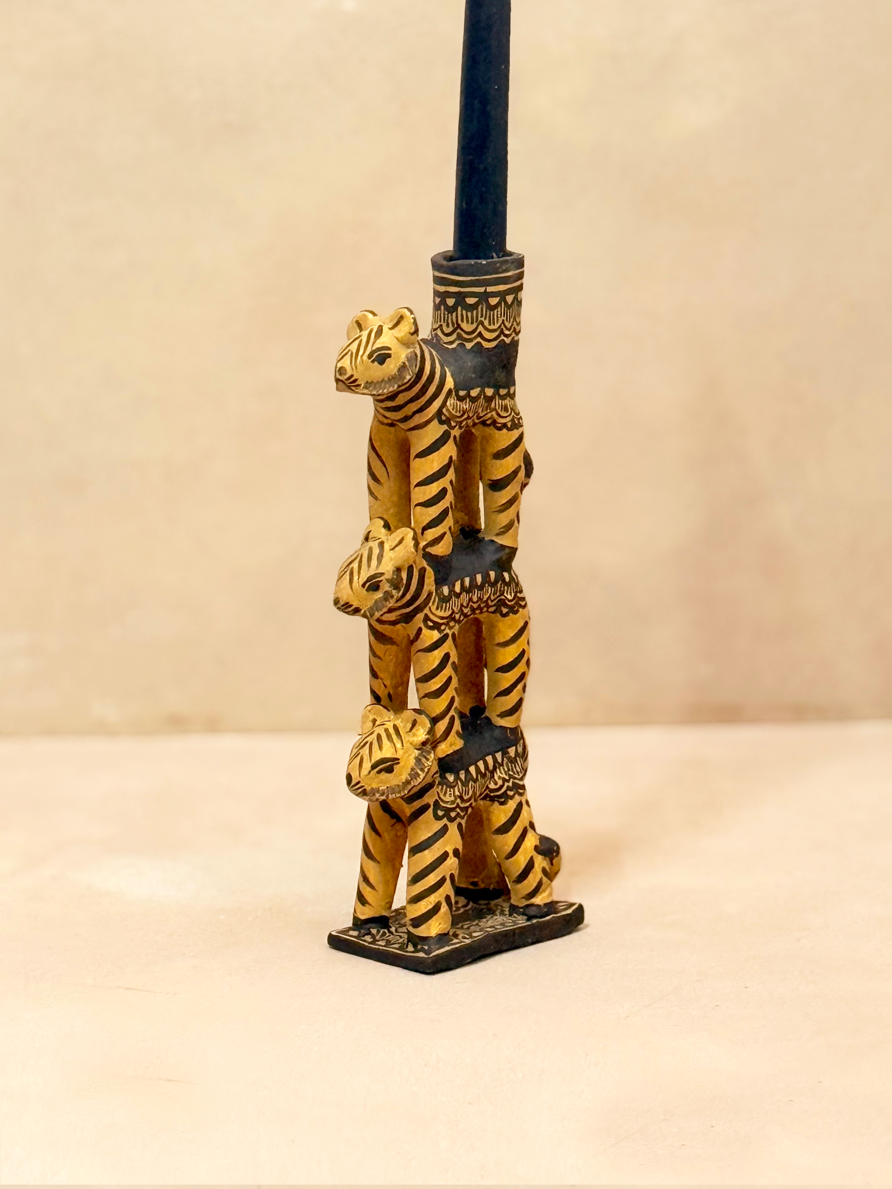 Candelabro torre de 3 animales